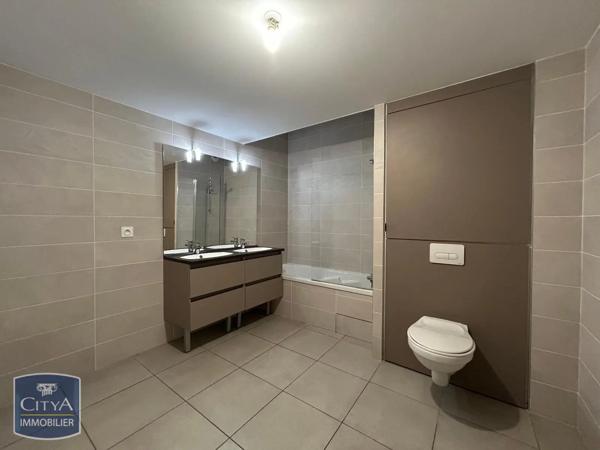Appartement à louer 4 pièces 90.71m² Roanne (42300)