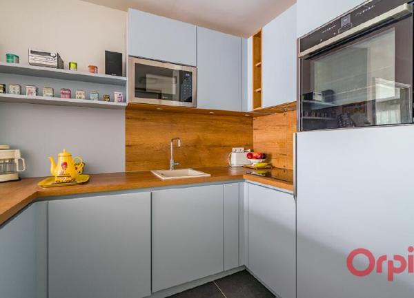 Appartement à vendre    2 pièces • 46,10 m2 Paris 14