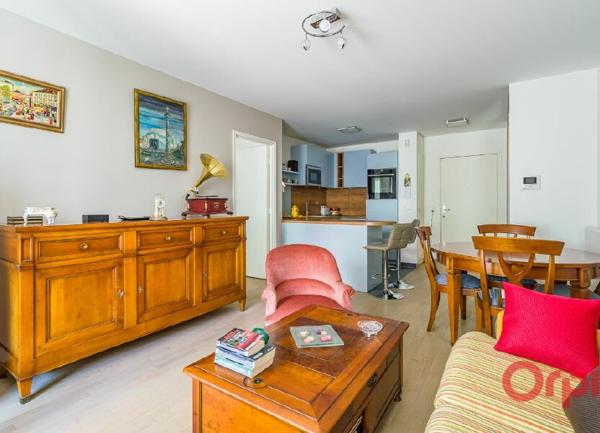 Appartement à vendre    2 pièces • 46,10 m2 Paris 14