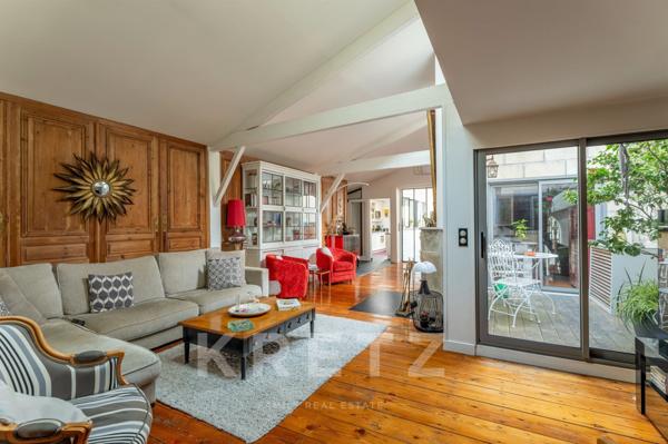 Bordeaux Chartrons : Maison-Loft d'exception avec terrasse, salle de cinéma et garage 100 m2