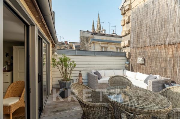 Bordeaux Chartrons : Maison-Loft d'exception avec terrasse, salle de cinéma et garage 100 m2