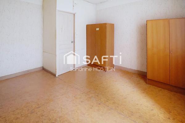 Maison de 265m2 habitables avec 11 chambres!