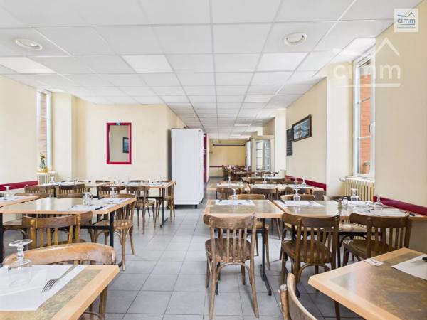 Cimm Immobilier Bréal-sous-Montfort vous propose à la vente ce bar/restaurant sur la commune de Montfort-sur-Meu.