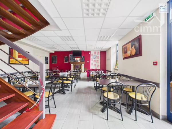 Cimm Immobilier Bréal-sous-Montfort vous propose à la vente ce bar/restaurant sur la commune de Montfort-sur-Meu.