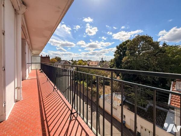 NANTES TORTIERE - T3/T4 au 4ème avec ascenseur, balcon, 2 parkings, 2 caves