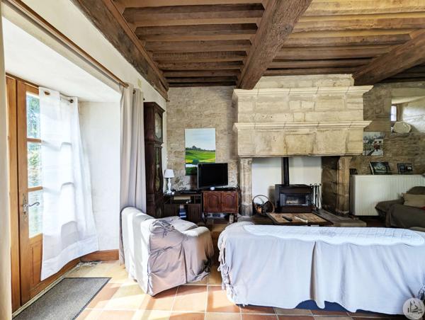 Maison, Dépendances, Proche centre-ville de Sarlat