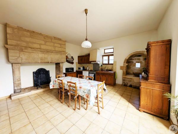 Maison, Dépendances, Proche centre-ville de Sarlat