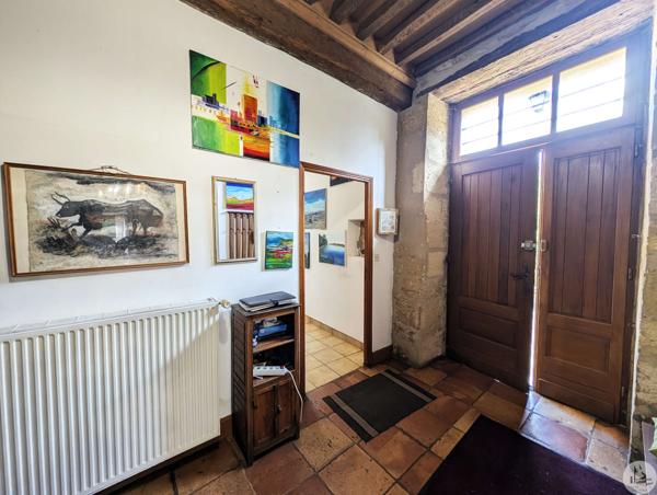 Maison, Dépendances, Proche centre-ville de Sarlat