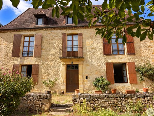Maison, Dépendances, Proche centre-ville de Sarlat