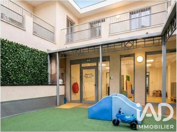 Murs commerciaux  à vendre 490 m² Paris 17