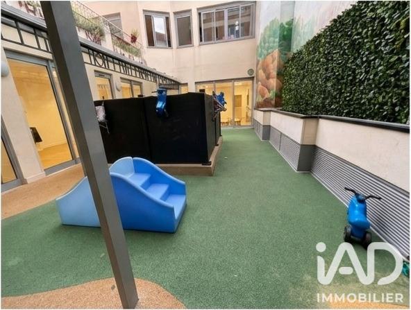 Murs commerciaux  à vendre 490 m² Paris 17