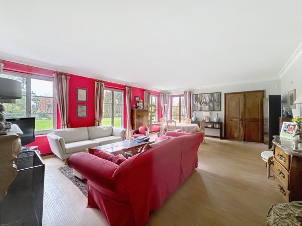 DEMEURE DE FAMILLE SUR UNE PARCELLE DE 2 955 m2