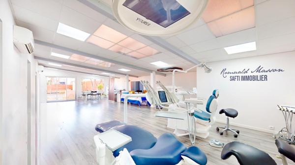 Bâtiment à usage professionnel et d'habitation