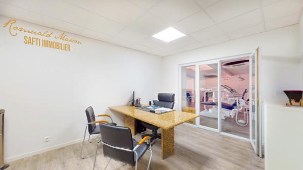 Bâtiment à usage professionnel et d'habitation