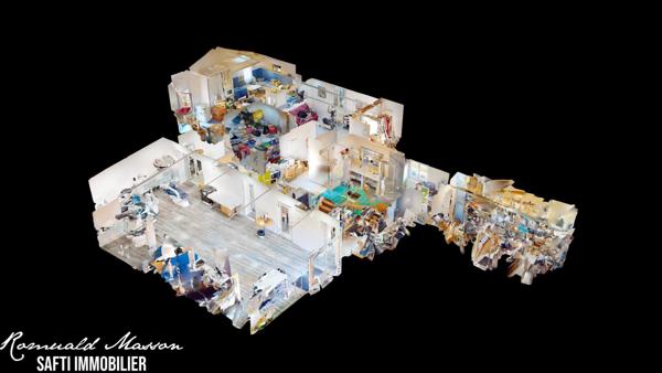 Bâtiment à usage professionnel et d'habitation