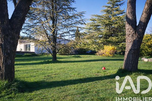 Maison à vendre 9 pièces 234 m² Malaucène