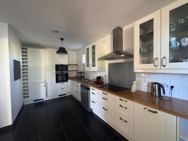 A LOUER - CABRIES - PROCHE AIX EN PROVENCE - MAISON MEUBLE ET CLIMATISEE