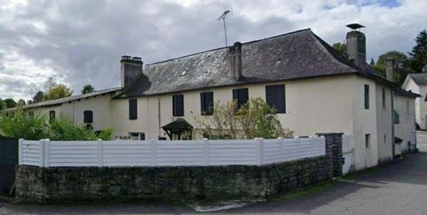 Maison de 145m², double garage, atelier et jardin