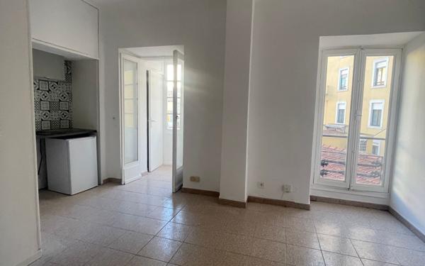 Appartement à vendre    8 pièces • 156 m2 Nice