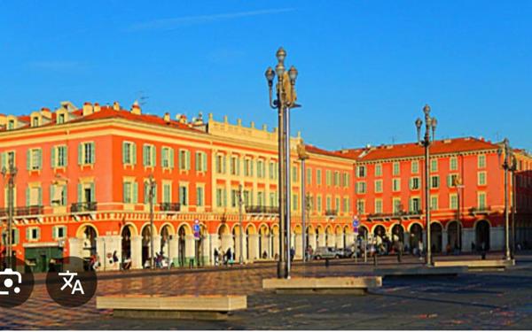 Appartement à vendre    8 pièces • 156 m2 Nice