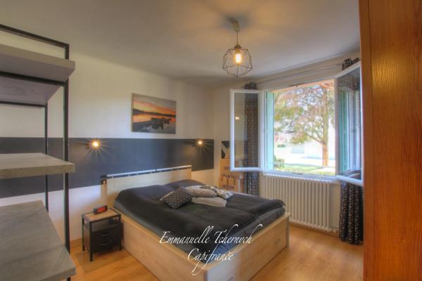 T4 rez de chaussée avec balcon, garage, parking et cave – Résidence Les Cyprès – Istres