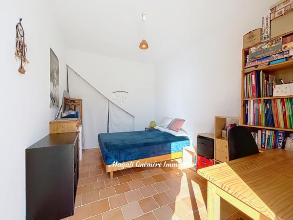 Maison de charme 7 pièces, 116 m2, sans travaux, aux portes de Montfort