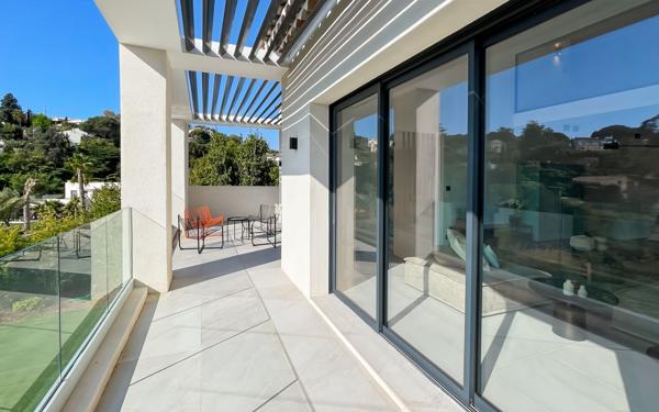 Maison à vendre    6 pièces •  Vallauris