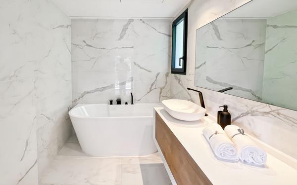 Maison à vendre    6 pièces •  Vallauris