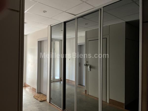 T2 Rives du Lez climatisé avec stationnement et cave