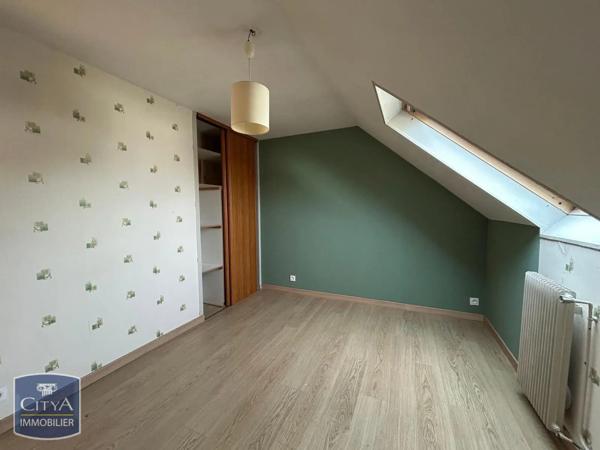 Maison à louer 5 pièces 129m² Naintré (86530)