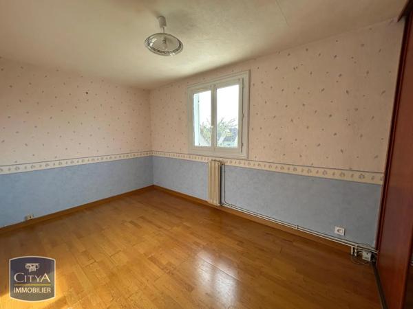 Maison à louer 5 pièces 129m² Naintré (86530)