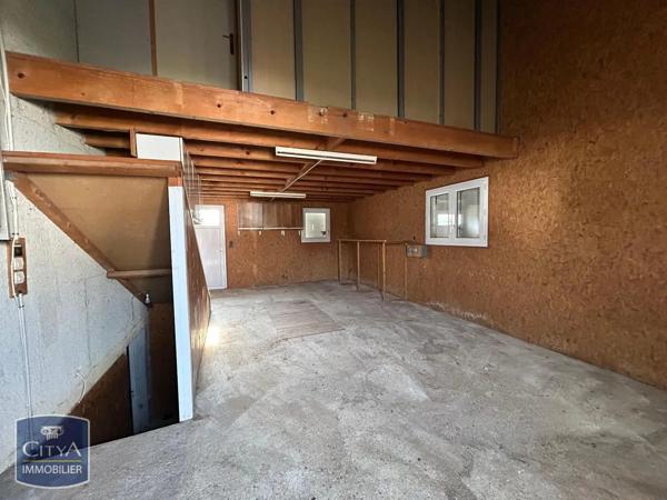 Maison à louer 5 pièces 129m² Naintré (86530)