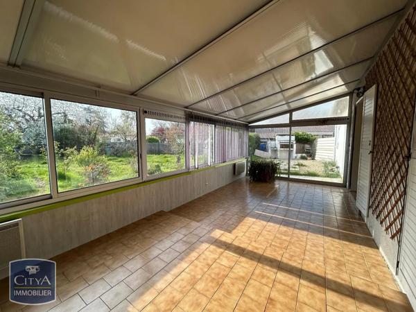Maison à louer 5 pièces 129m² Naintré (86530)