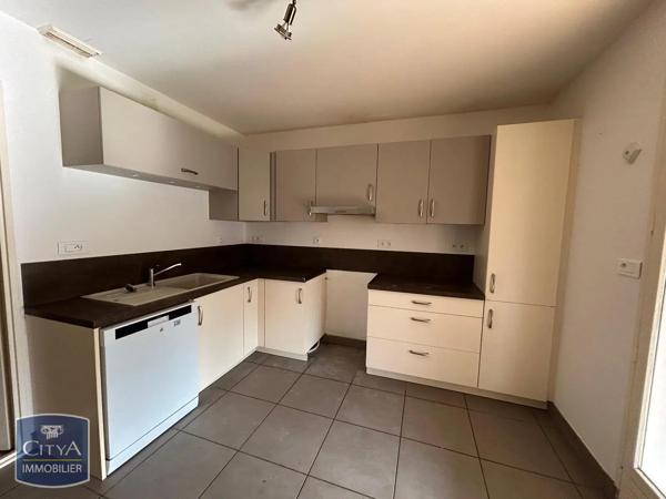 Maison à louer 5 pièces 129m² Naintré (86530)