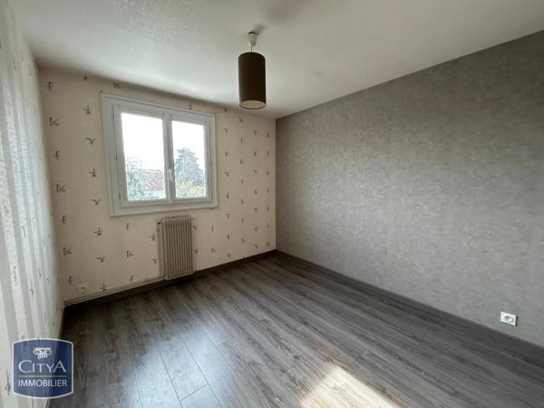 Maison à louer 5 pièces 129m² Naintré (86530)