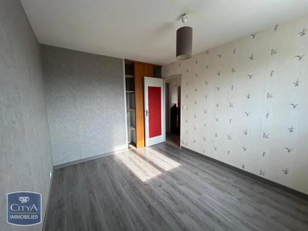 Maison à louer 5 pièces 129m² Naintré (86530)