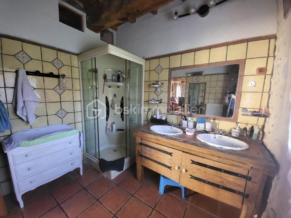 Corps de ferme de 381 m²