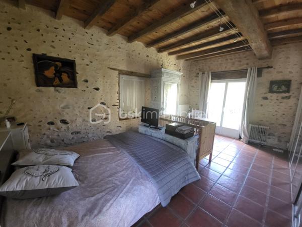 Corps de ferme de 381 m²