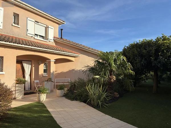 Achat - Maison Saint-Affrique 12400 7 pièces 179 m 2 1068 m 2