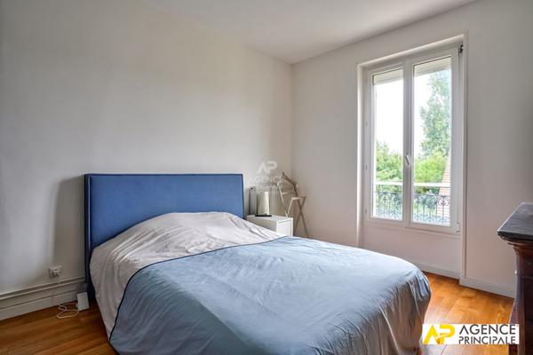 Maison Le Mesnil Le Roi 150 m2 €745 000 ** - Référence 12861
