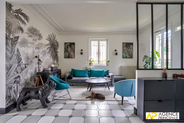 Maison Le Mesnil Le Roi 150 m2 €745 000 ** - Référence 12861