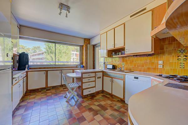 Appartement 5 pièce(s) 3 chambre(s) 157.3 m²