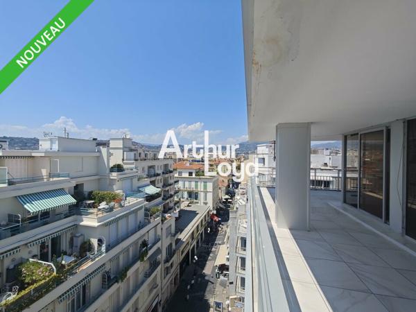 A LOUER DANS IMMEUBLE PRESTIGIEUX DE NICE 325M² DE BUREAUX CLOISONNES AVEC TERRASSE EN TRIPLE EXPOSITION ET VUE MER