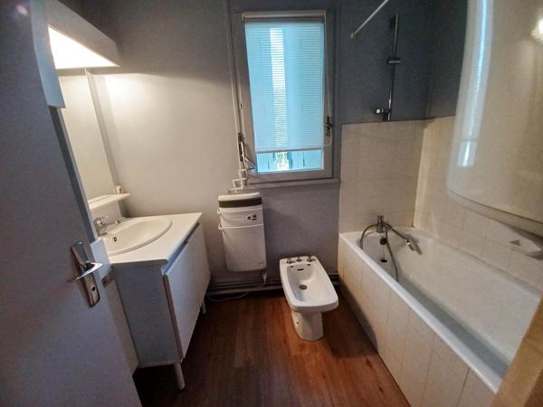Type 3 Bis avec garage et cuisine équipée 23 Rue Meallet de cours AURILLAC Détails des diagnostics énergétiques