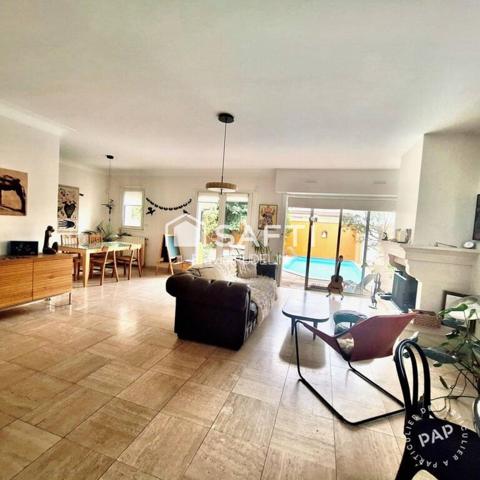 Bordeaux Caudéran-Mondésir - maison de 140m² avec 4 chambres, jardin, piscine, stationnements