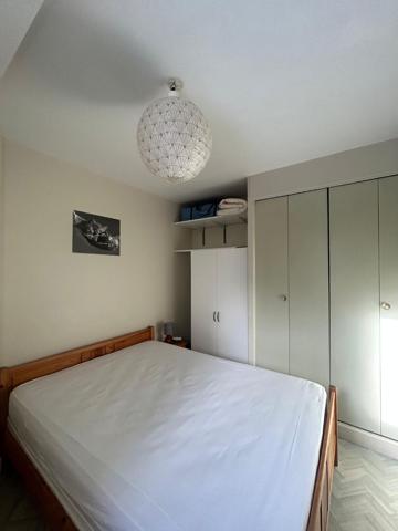 Appartement Laveissiere 2 pièce(s) 30.5 m2 , Laveissiere