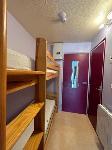Appartement Laveissiere 2 pièce(s) 30.5 m2 , Laveissiere