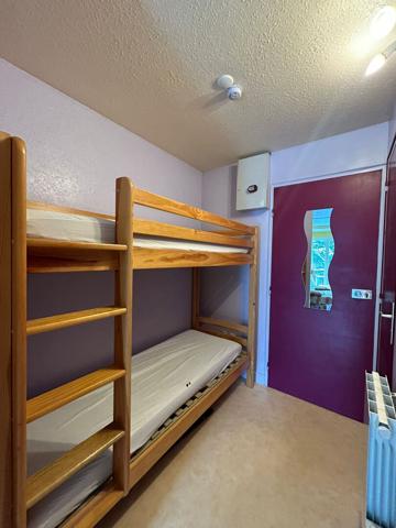 Appartement Laveissiere 2 pièce(s) 30.5 m2 , Laveissiere