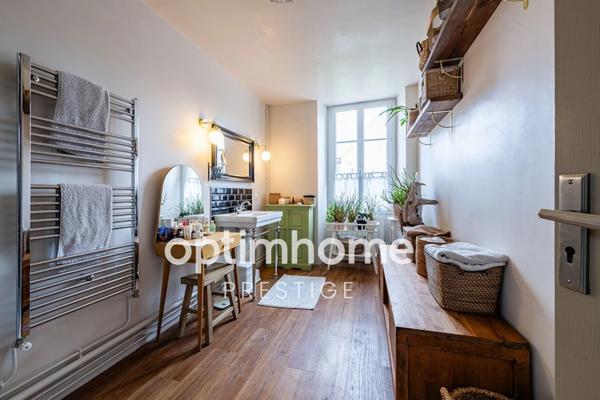 Maison en pierre … 140m2 de charme et de confort. Moret Loing Orvanne (77)