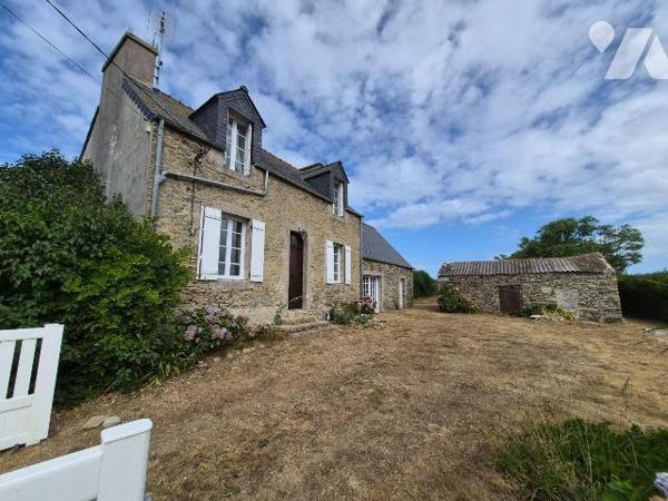 EXCLUSIVITE Maison à vendre à PLOUGUERNEAU -  en Finistère (29)- Charme de l'ancien et beau pot...